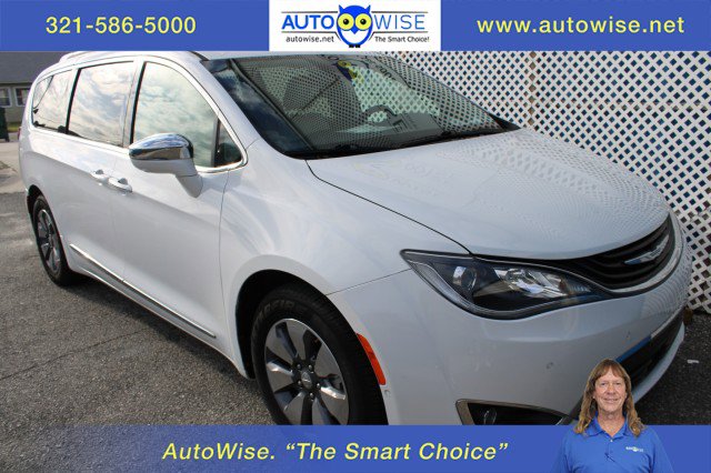 Used 2018 Chrysler Pacifica Limited w/ Advanced Safetytec Group image 1