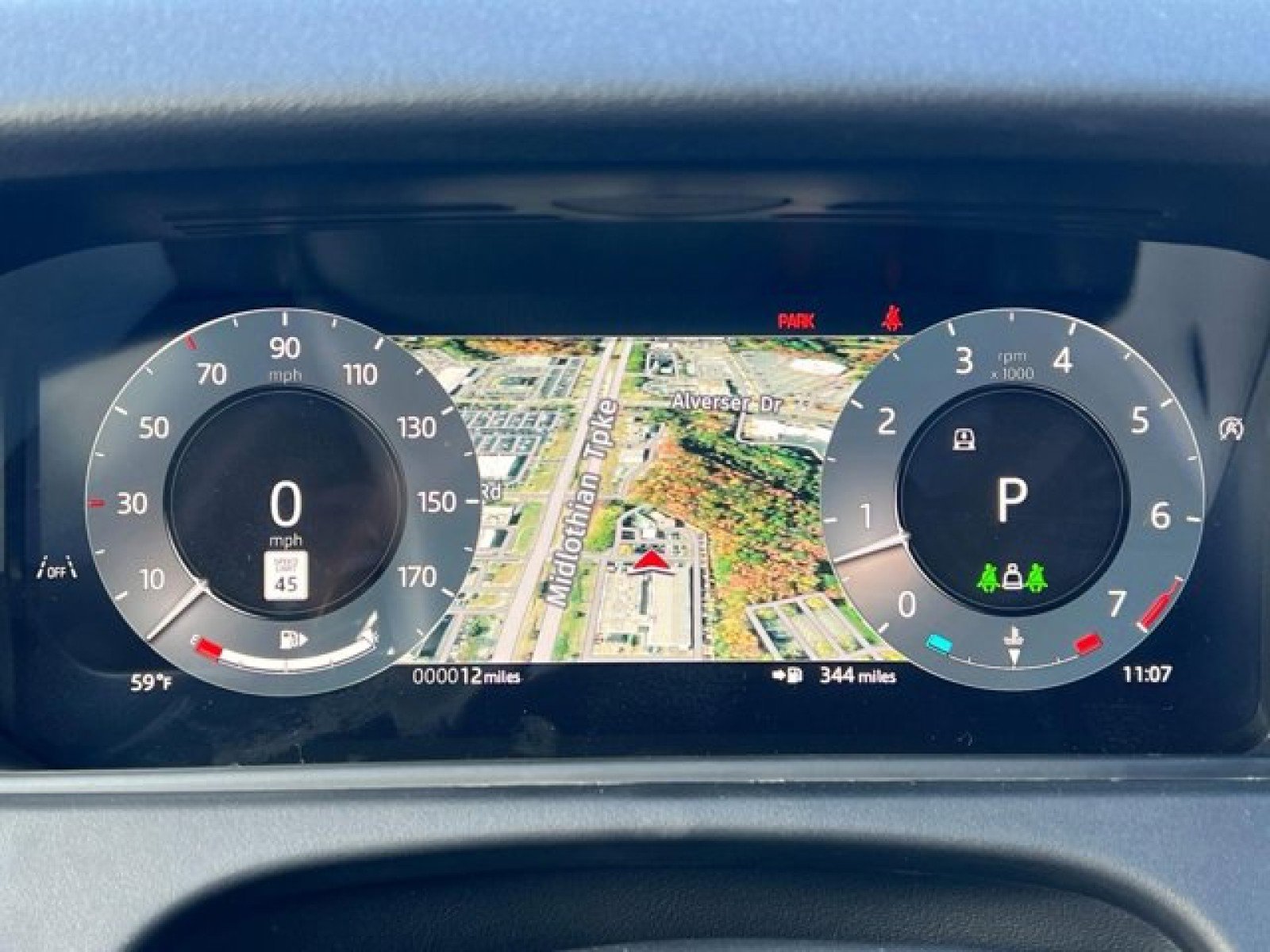 New 2025 Land Rover Range Rover Velar Dynamic SE image 18