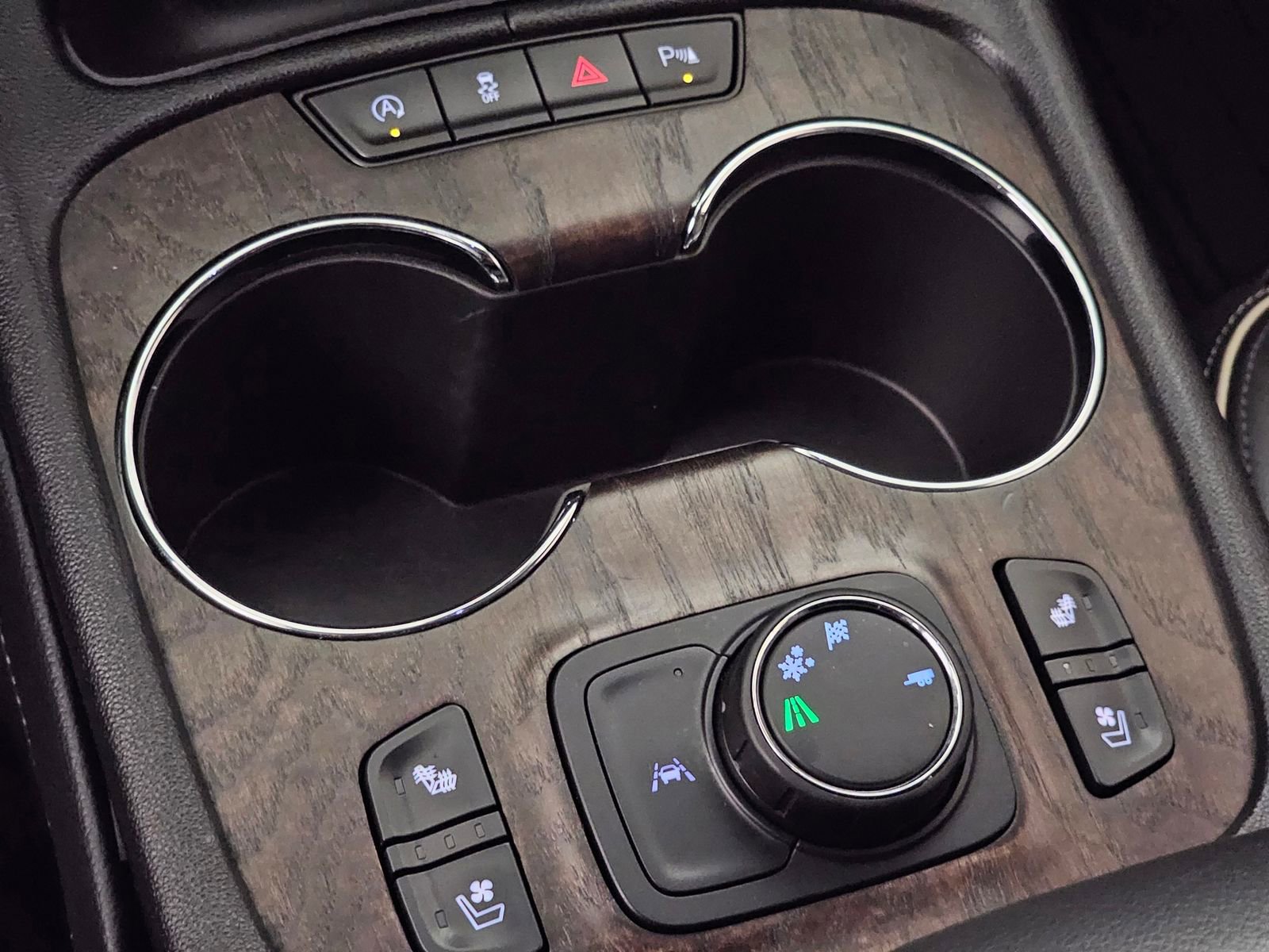 Used 2020 GMC Acadia Denali w/ Technology Package image 33