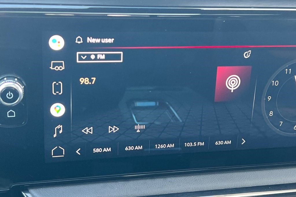 Certified 2022 GMC Sierra 1500 AT4 w/ AT4 Preferred Package image 14