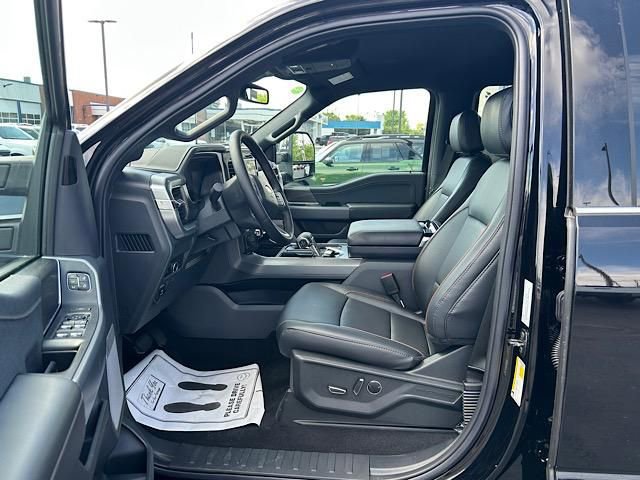 New 2025 Ford F150 Lariat w/ Equipment Group 502A High image 18