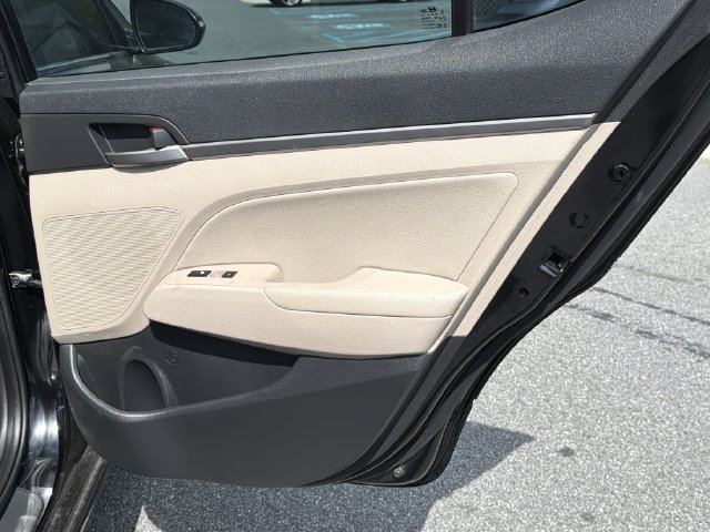 Used 2018 Hyundai Elantra Limited w/ Limited Ultimate Package 02 FWD image 18