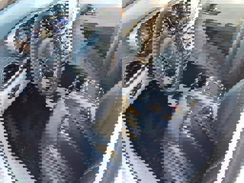 Used 2023 Chrysler Pacifica Touring-L image 15