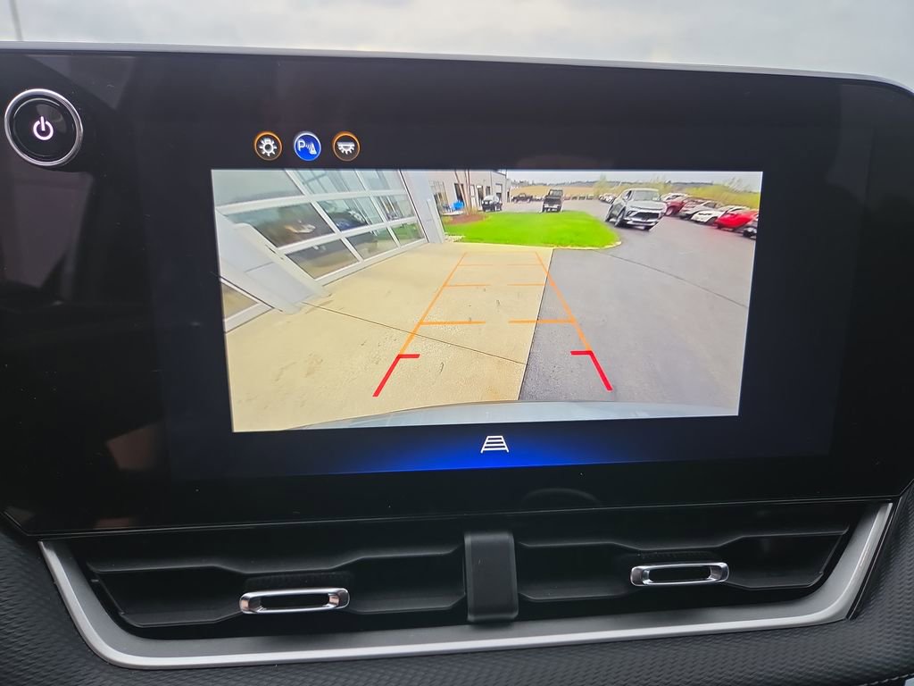 Certified 2025 Chevrolet Equinox LT FWD image 24