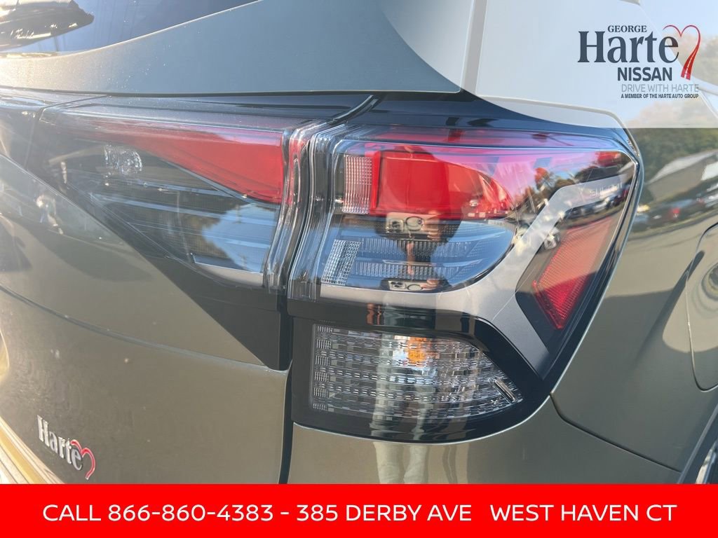 Used 2025 Subaru Forester Limited image 39