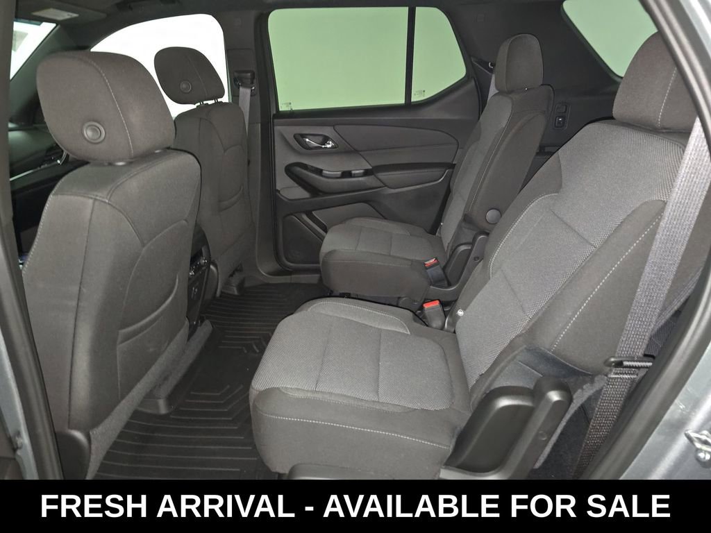 Used 2023 Chevrolet Traverse LT image 14