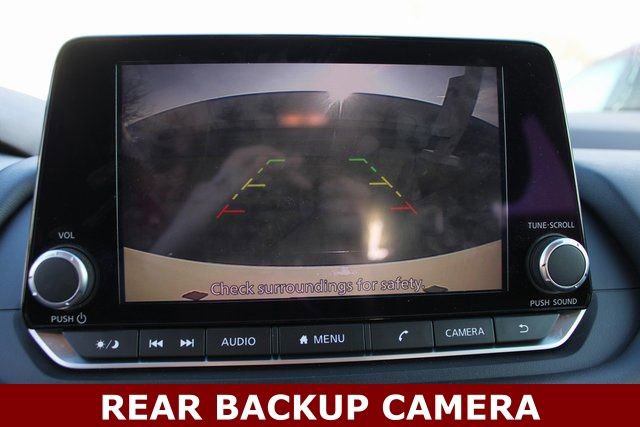 Used 2023 Nissan Rogue S image 13