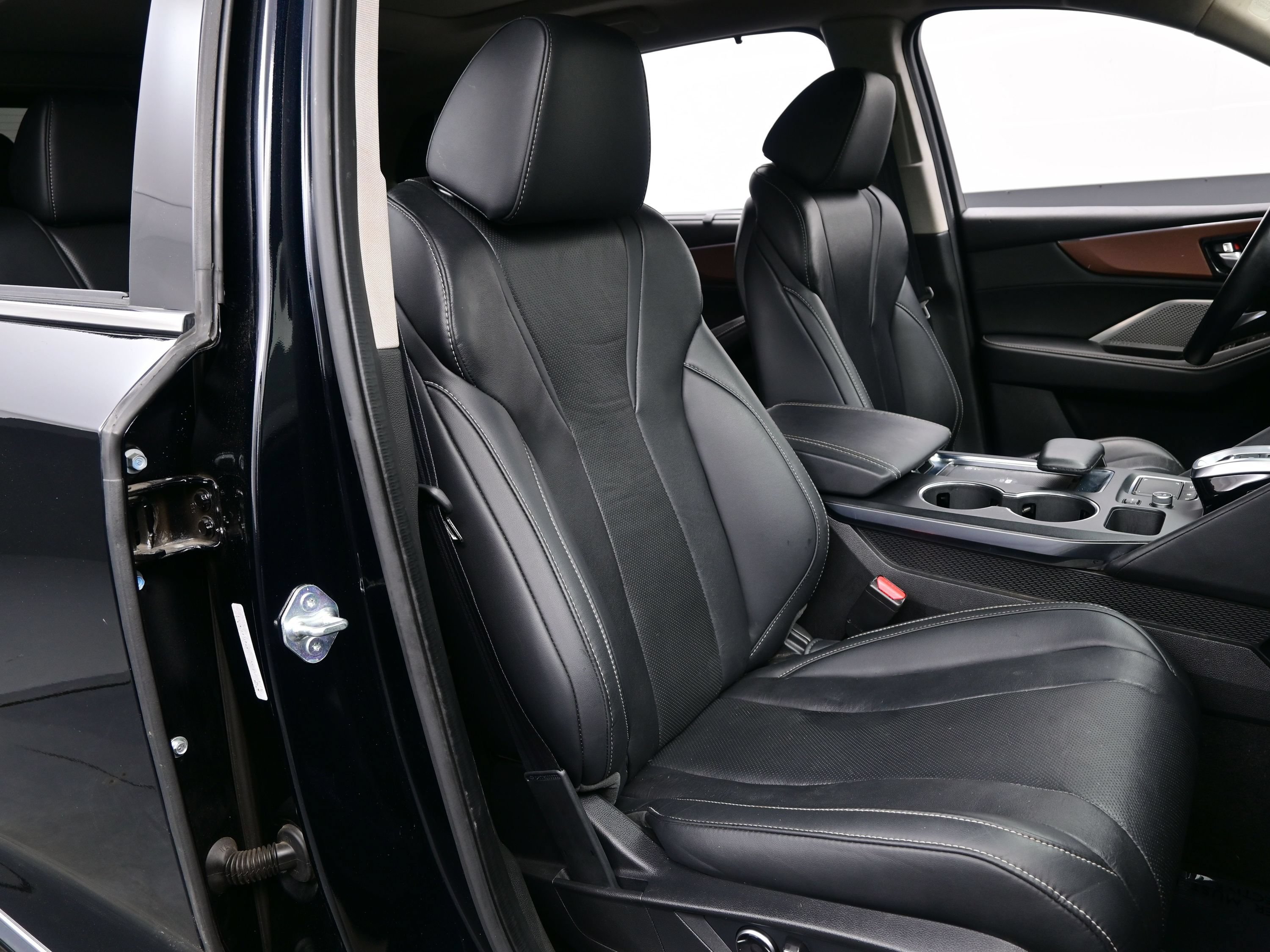 Used 2022 Acura MDX w/ Technology Package FWD image 14