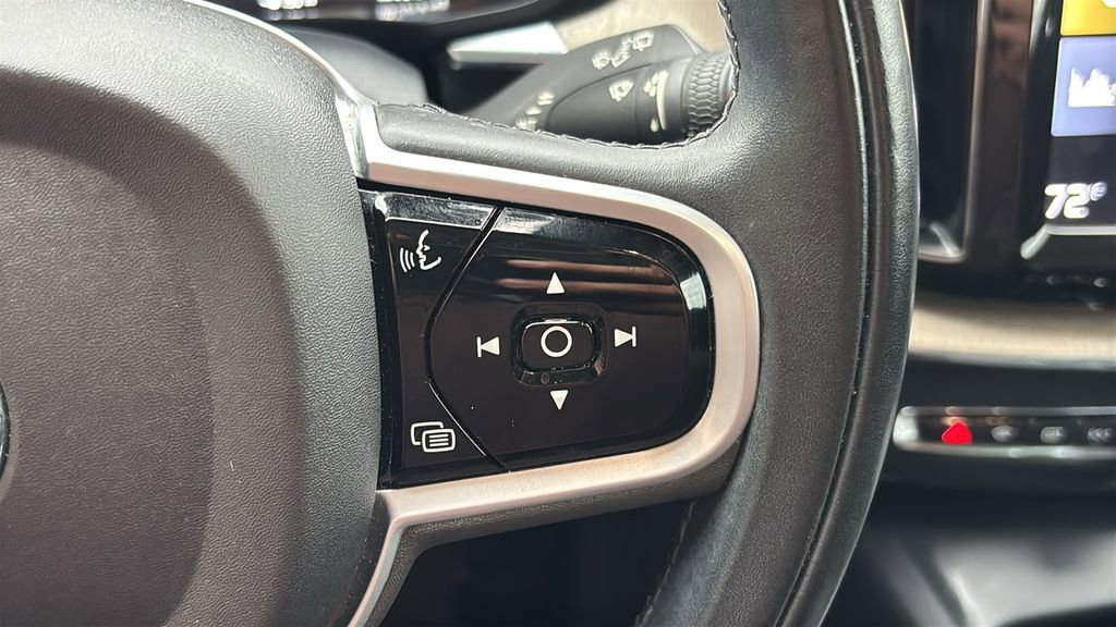 Used 2021 Volvo XC60 T5 Inscription w/ Climate Package image 18