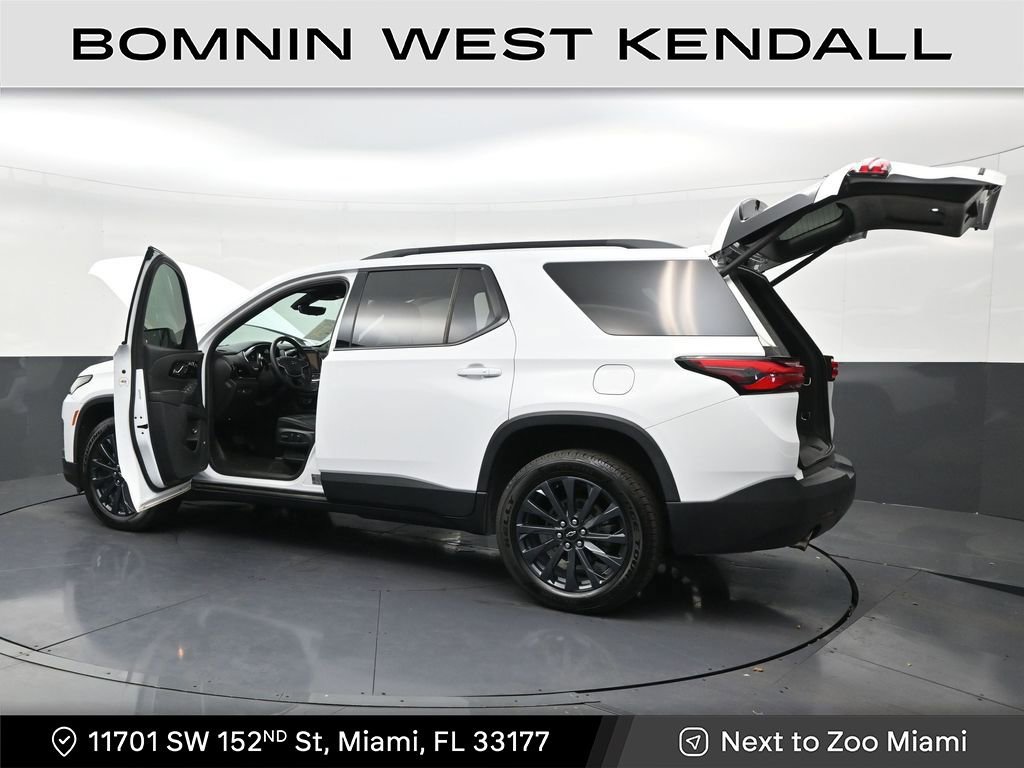 Used 2022 Chevrolet Traverse RS image 31