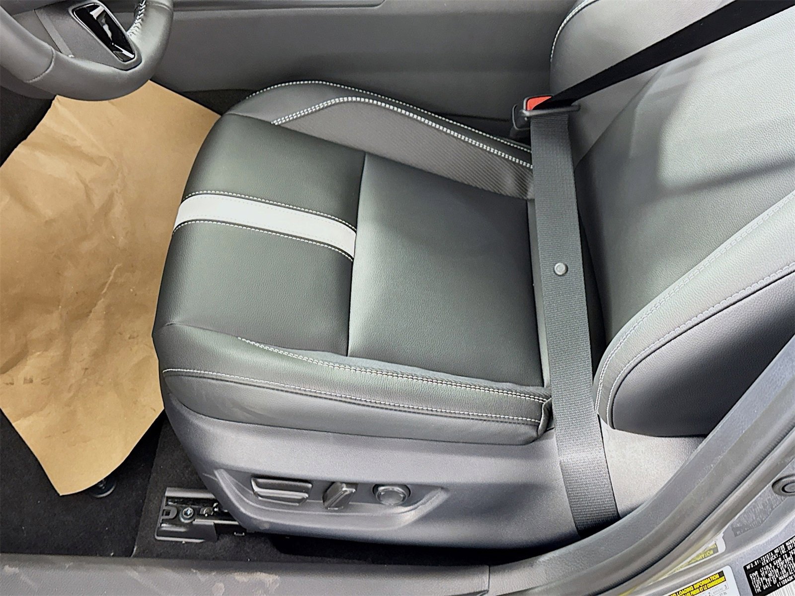 New 2026 Toyota Camry SE image 14