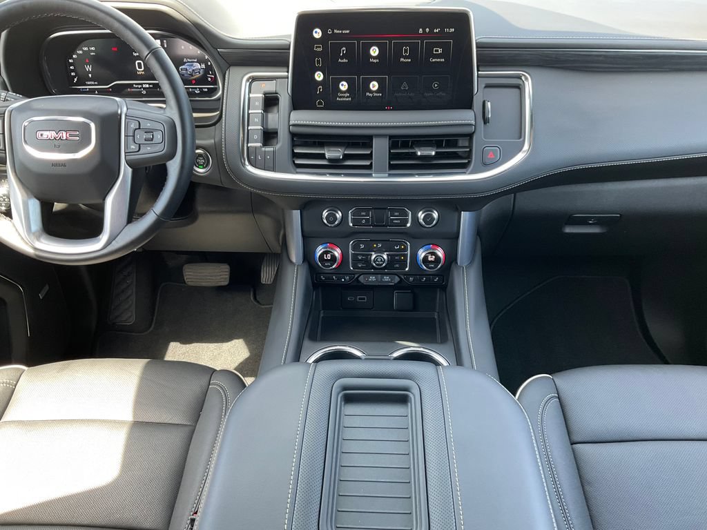 Used 2022 GMC Yukon SLT w/ SLT Premium Package AWD/4WD image 3