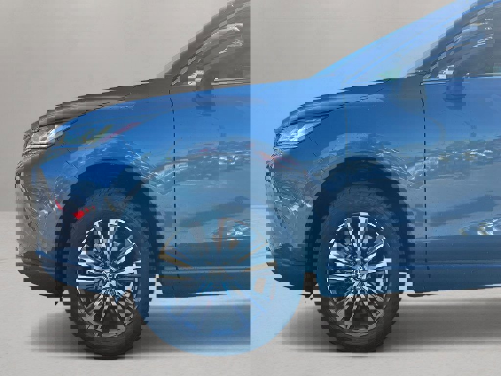 Used 2024 Toyota Venza LE image 30