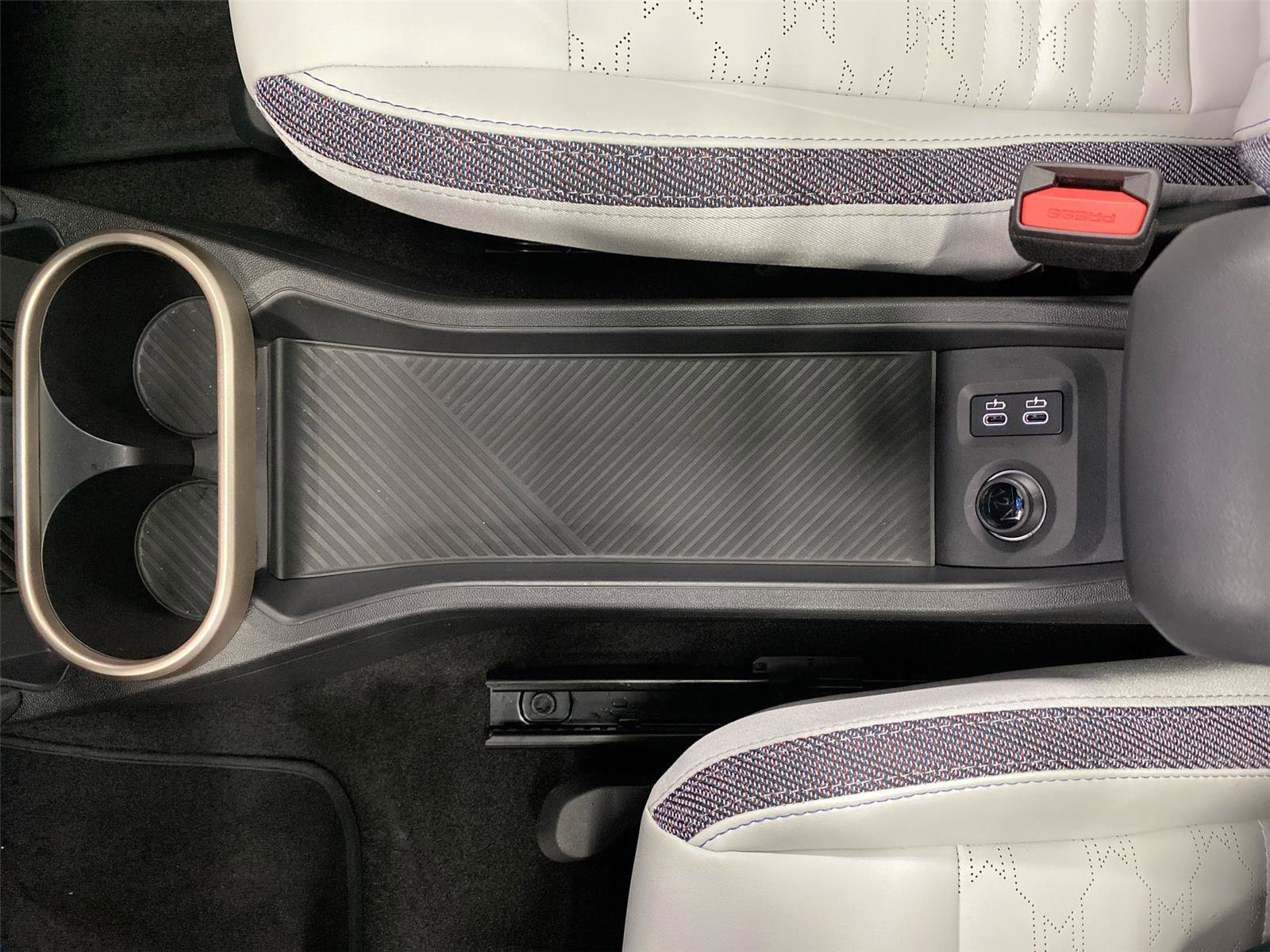 Certified 2025 MINI Cooper S image 27