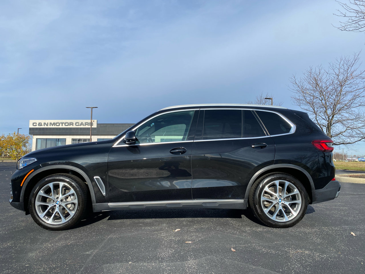 Used 2019 BMW X5 xDrive40i w/ Executive Package image 8