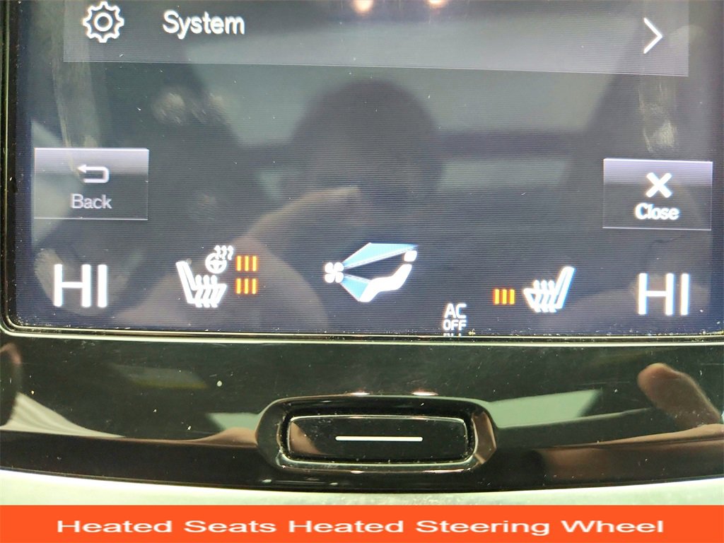 Used 2019 Volvo S60 T6 R-Design image 20