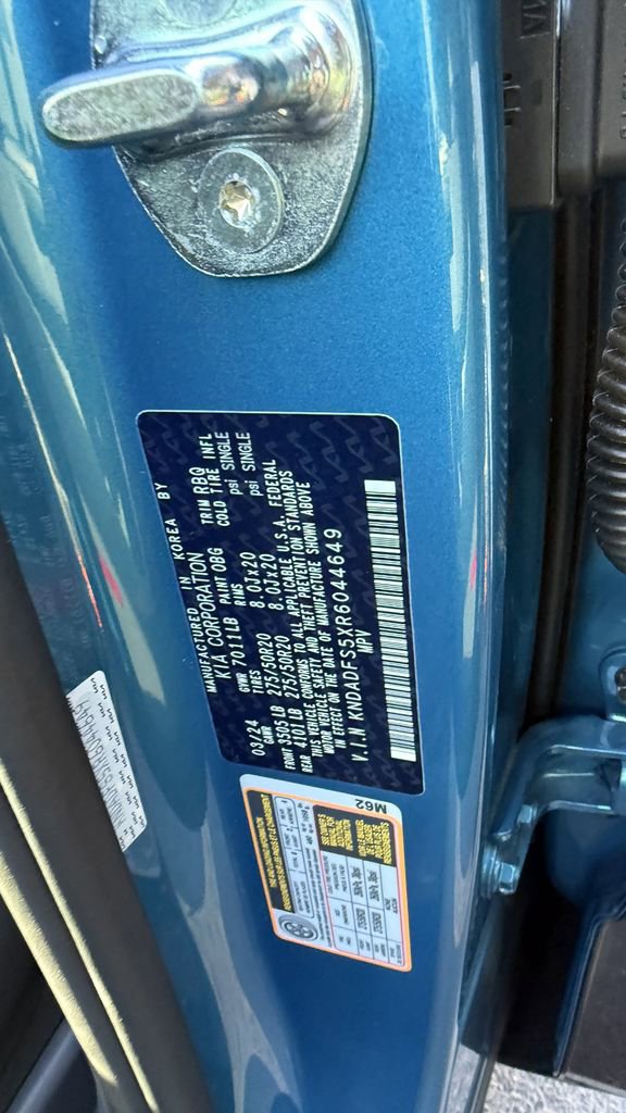 Used 2024 Kia EV9 Land image 6