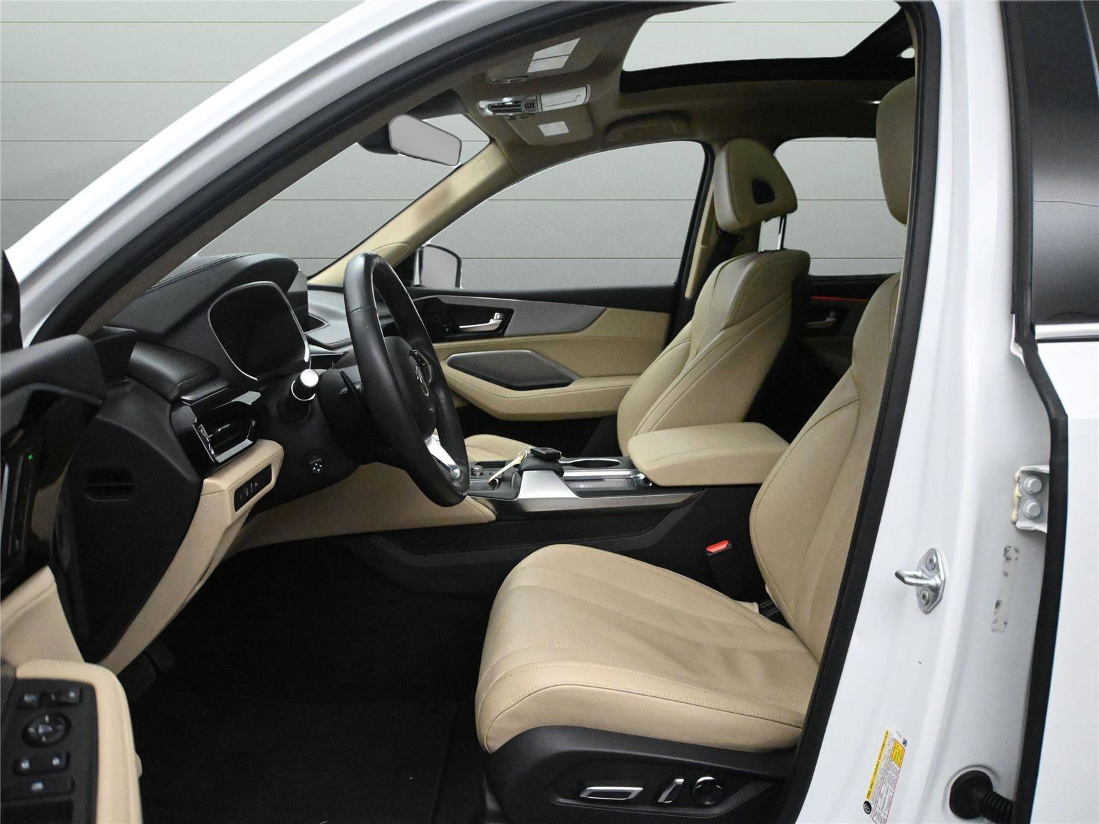 Certified 2024 Acura MDX SH-AWD w/ Technology Package image 7