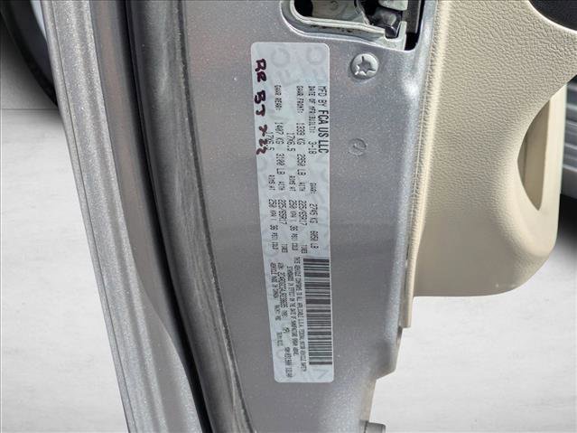 Used 2018 Dodge Grand Caravan SXT image 24