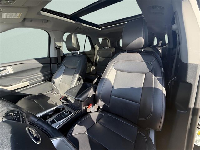 Used 2021 Ford Explorer Limited w/ Equipment Group 301A image 21
