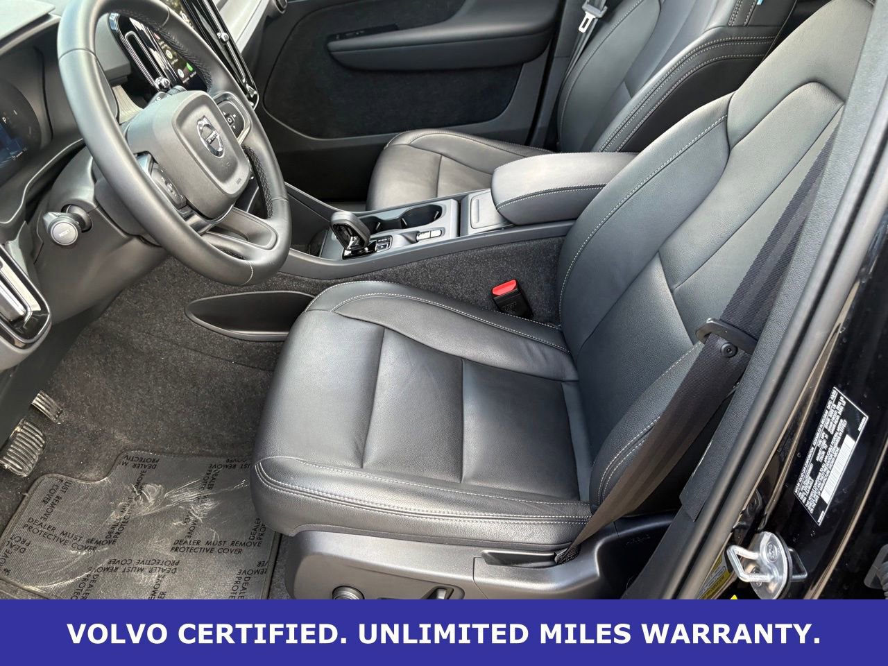 Certified 2025 Volvo XC40 B5 Core image 27