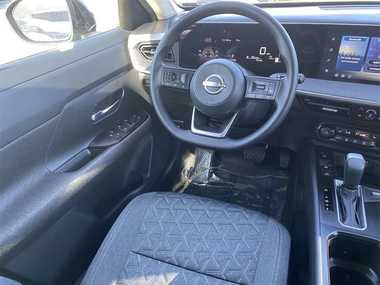 New 2026 Nissan Kicks SV w/ Cold Weather Package FWD image 14