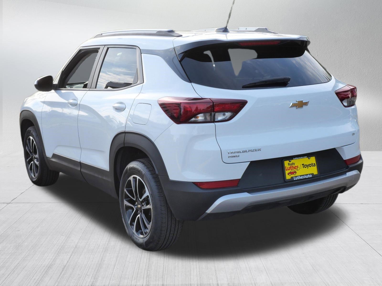 Used 2025 Chevrolet TrailBlazer LT AWD/4WD image 5