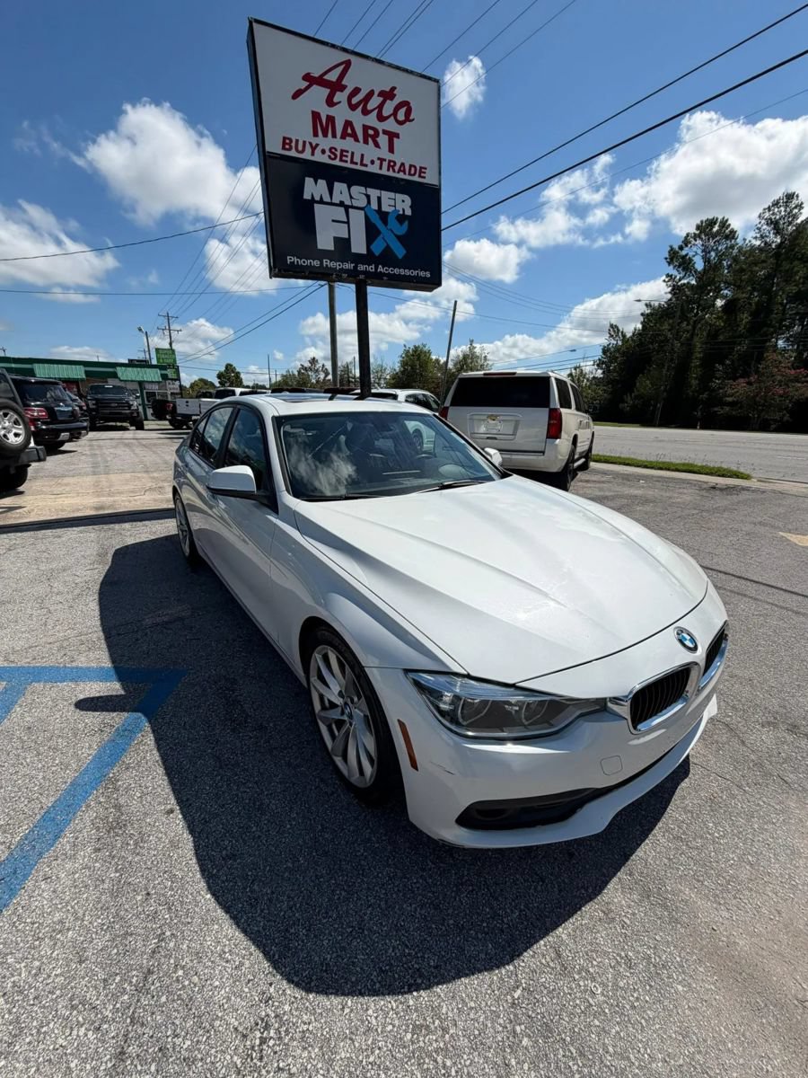 Used 2018 BMW 320i xDrive Sedan w/ Convenience Package