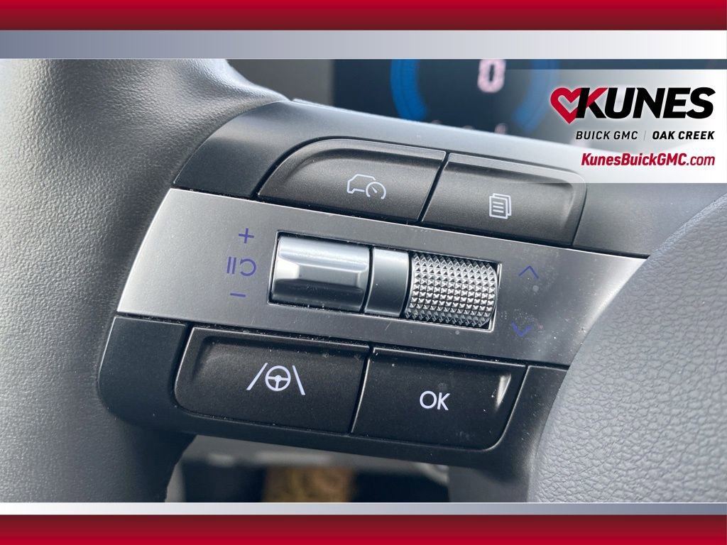 Used 2025 Hyundai Kona SEL image 14