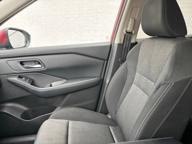 Used 2024 Nissan Rogue SV image 22