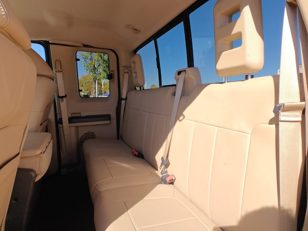 Used 2011 Ford F250 Lariat image 22