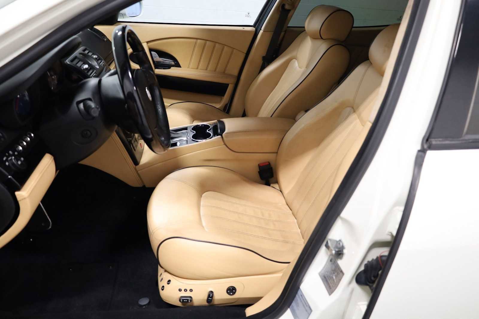 Used 2007 Maserati Quattroporte image 5