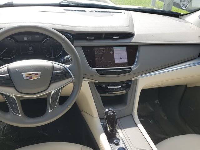 Certified 2023 Cadillac XT5 Premium Luxury w/ LPO, Premium Carpet Package FWD image 19