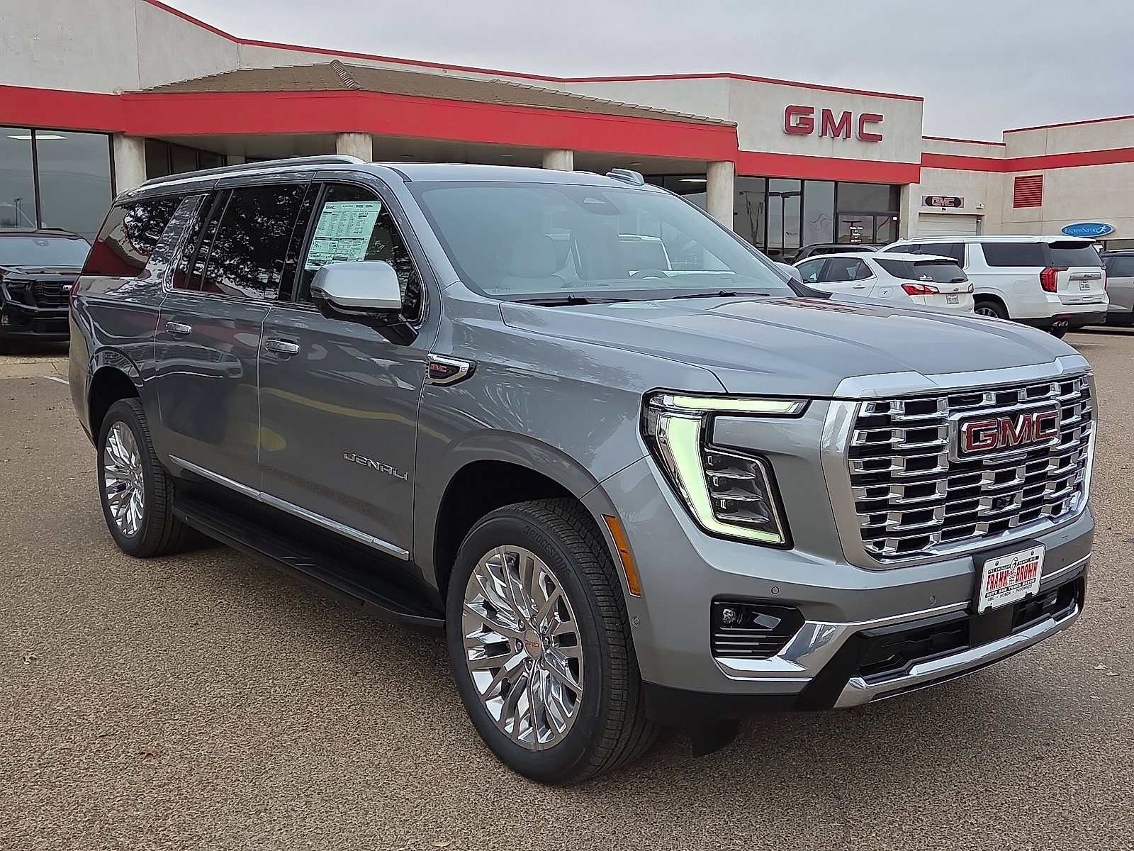 New 2026 GMC Yukon XL Denali image 5