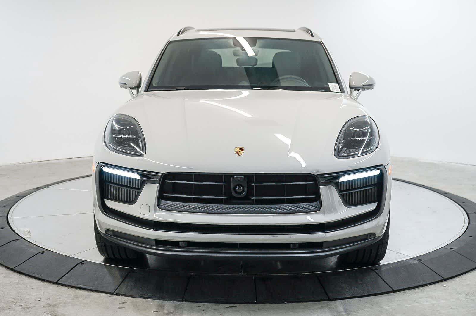 New 2026 Porsche Macan S AWD/4WD image 6