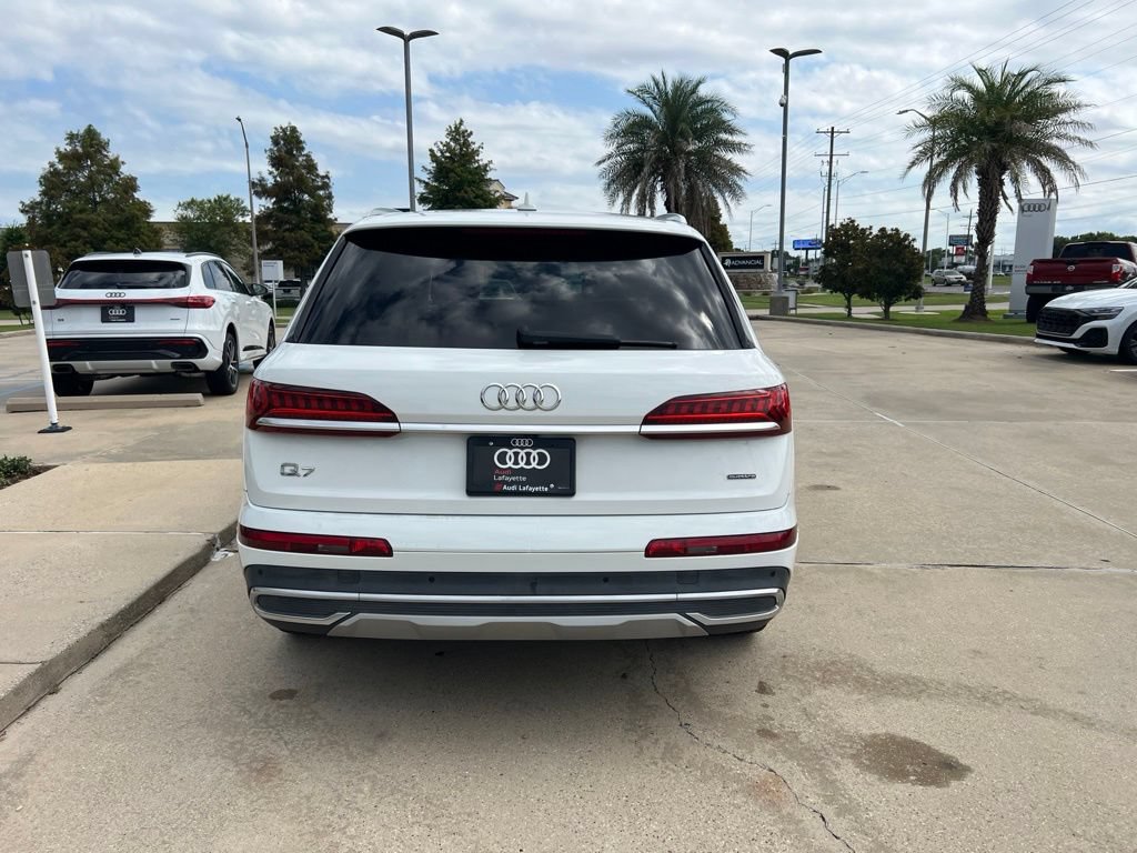 Used 2021 Audi Q7 2.0T Premium Plus w/ Premium Plus Package AWD/4WD image 5