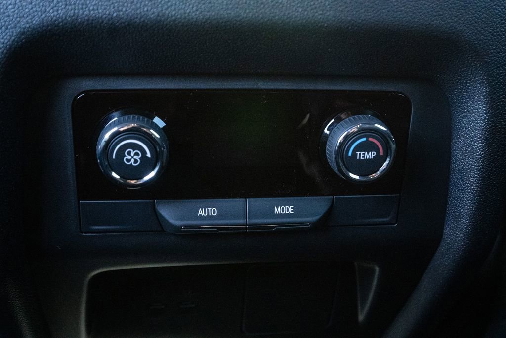 New 2026 Chevrolet Traverse LT image 34