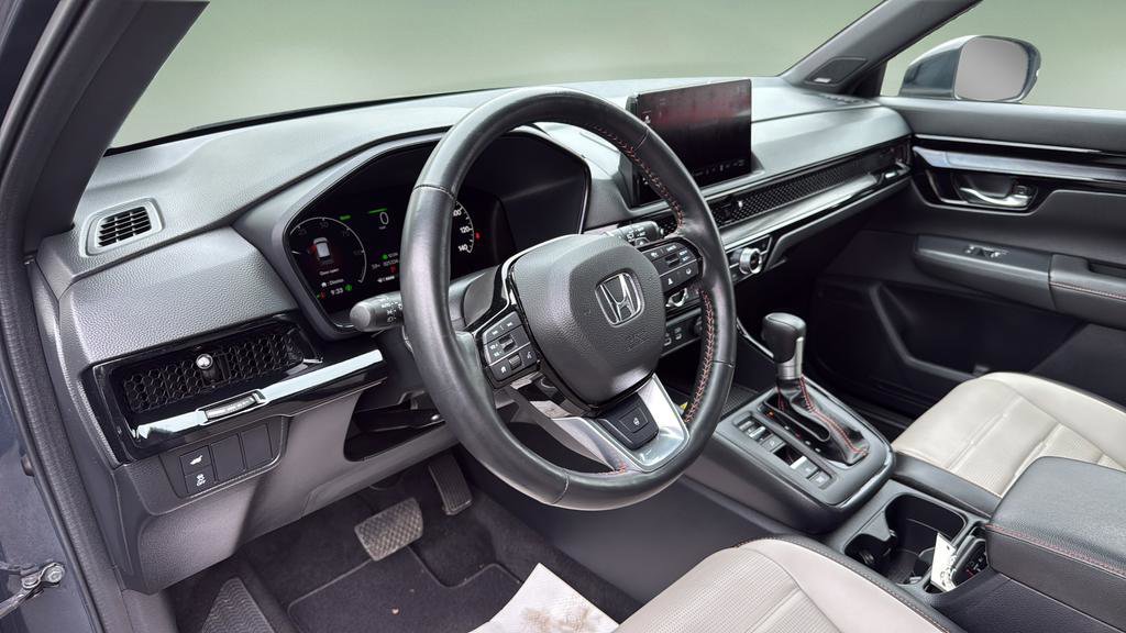 Used 2025 Honda CR-V Sport Touring image 12