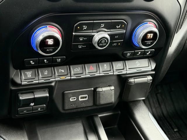 Used 2020 GMC Sierra 3500 Denali w/ Denali Ultimate Package image 23