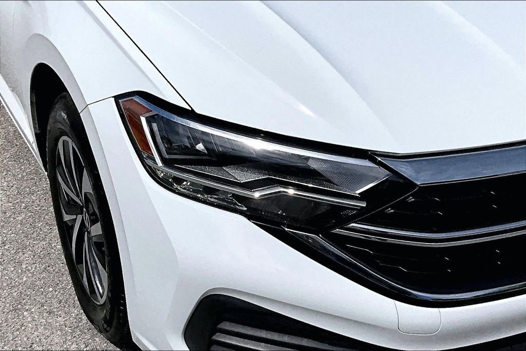 Certified 2024 Volkswagen Jetta S image 12