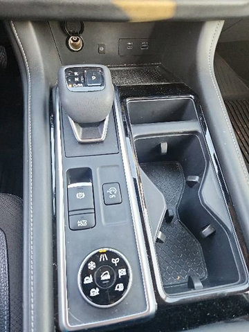 Used 2023 Nissan Pathfinder SL w/ Lighting Package (N92) AWD/4WD image 24