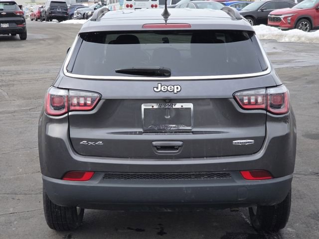 Used 2019 Jeep Compass Latitude w/ Popular Equipment Group image 18
