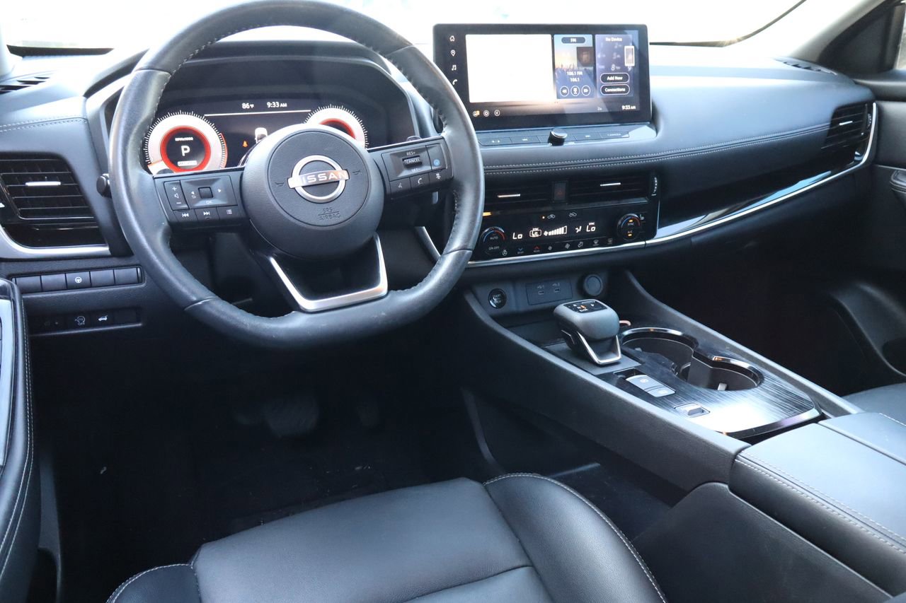 Used 2024 Nissan Rogue SL w/ SL Premium Package FWD image 5