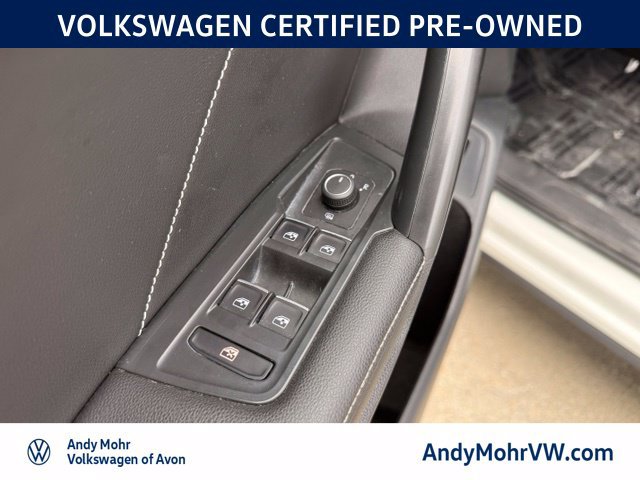 Used 2024 Volkswagen Tiguan SE FWD image 16