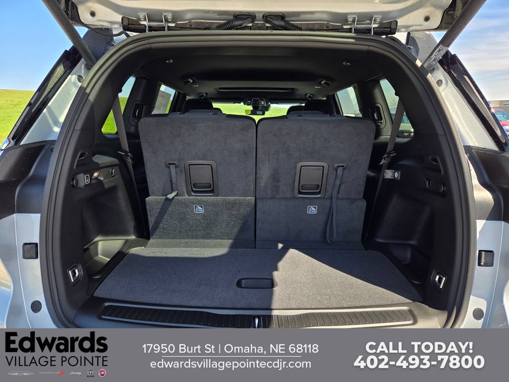 New 2026 Jeep Grand Cherokee L Laredo AWD/4WD image 30