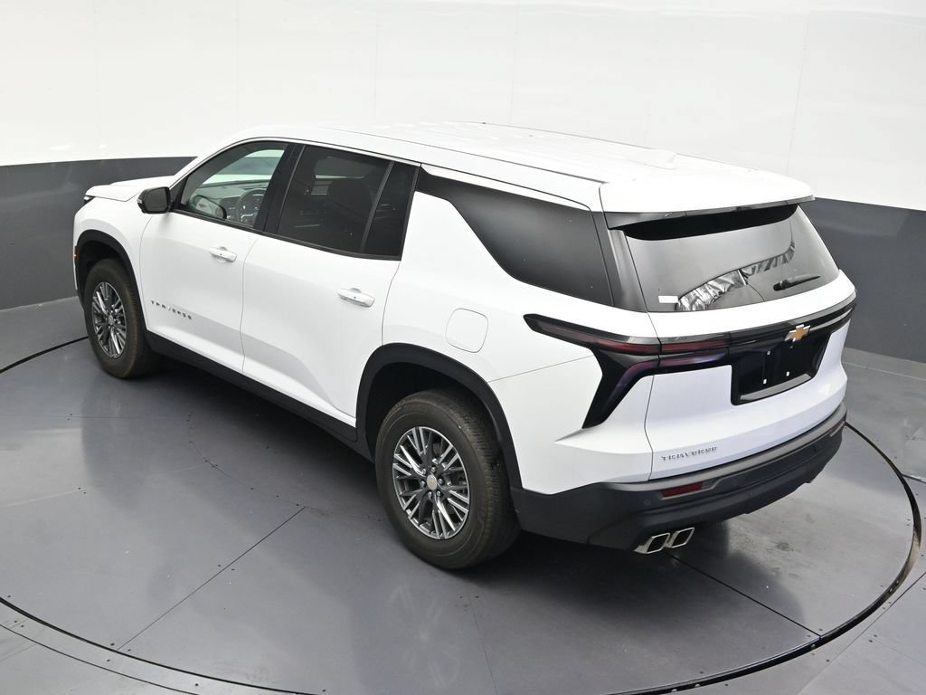 Used 2024 Chevrolet Traverse LS FWD image 17