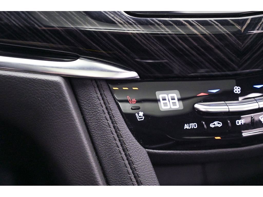 Certified 2025 Cadillac XT6 Premium Luxury image 49