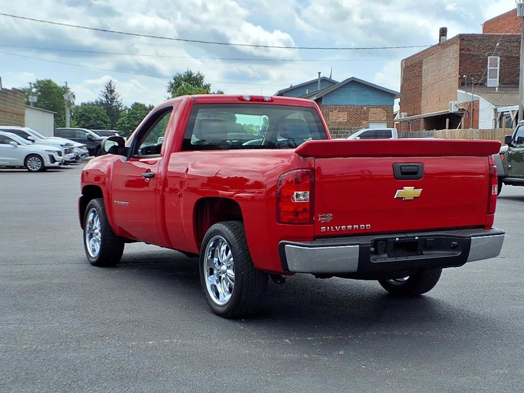 Used 2011 Chevrolet Silverado 1500 W/T w/ LS Package image 3