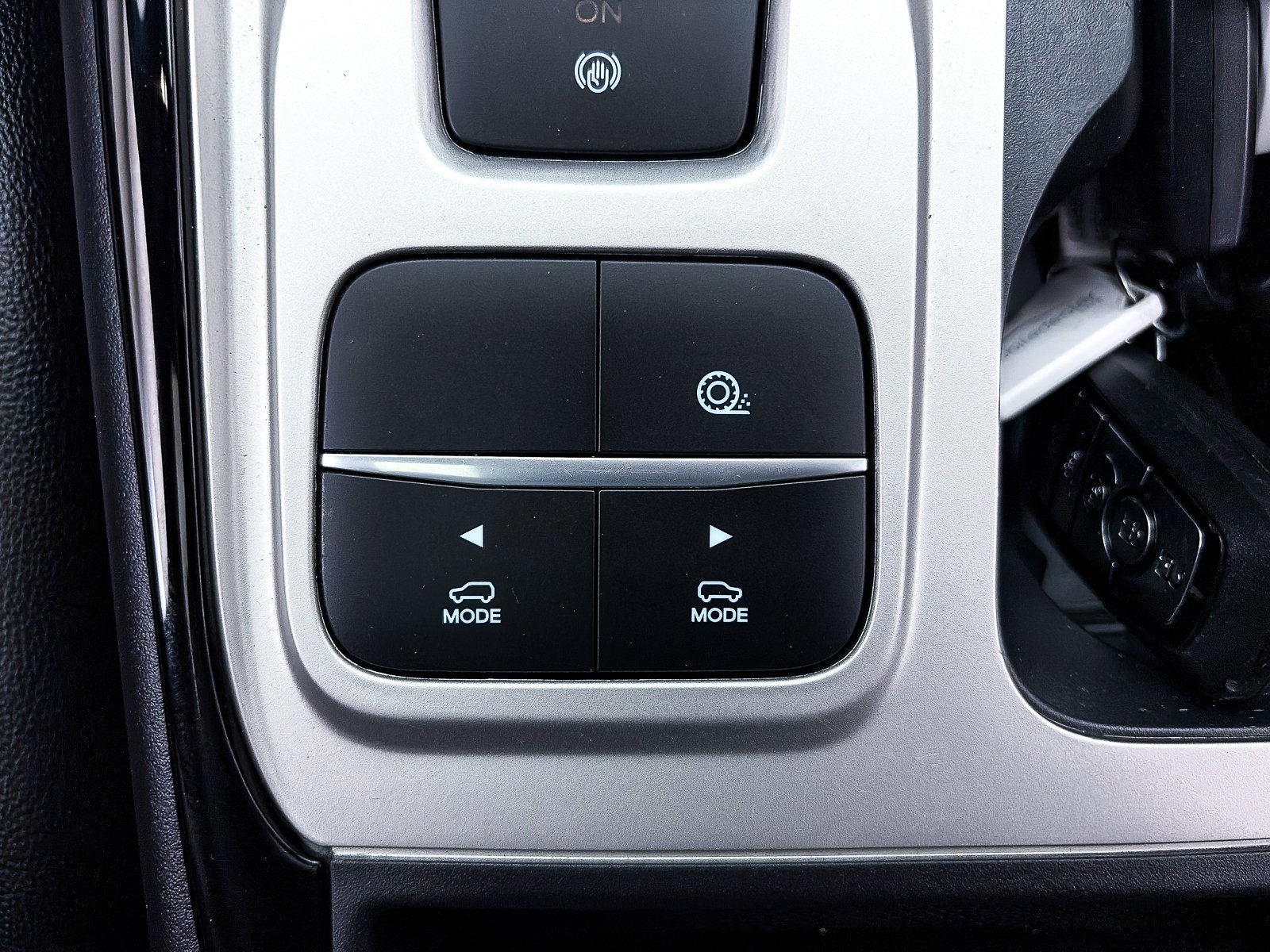 Used 2023 Ford Explorer ST-Line w/ Class IV Trailer Tow Package image 28