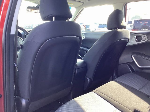 Used 2024 Kia Soul LX w/ Option Group 015 image 23